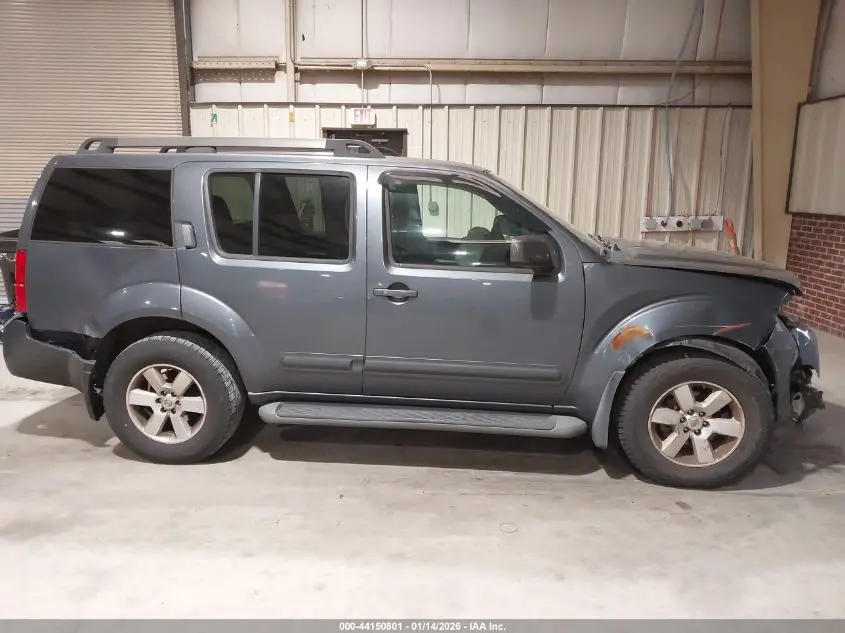 2012 NISSAN PATHFINDER SV