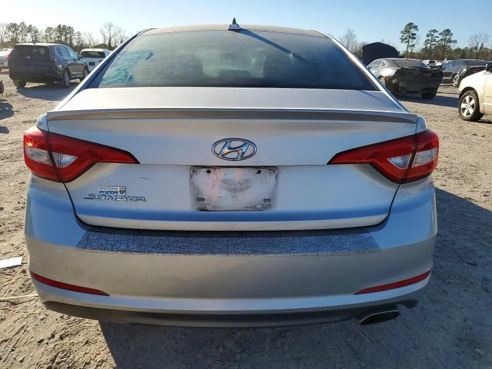 2015 HYUNDAI SONATA SE  
