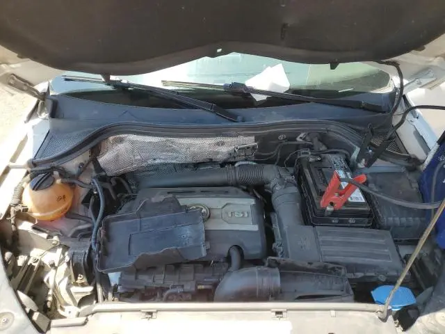 2013 VOLKSWAGEN TIGUAN S  