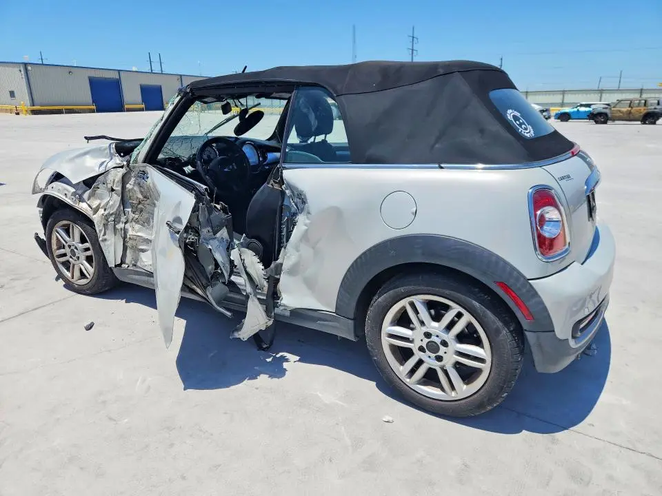 2014 MINI COOPER S  