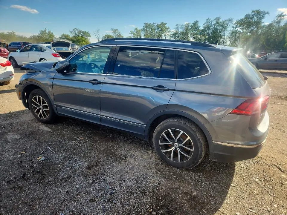 2021 VOLKSWAGEN TIGUAN SE  
