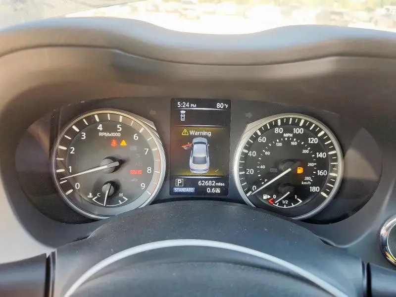 2018 INFINITI Q50 LUXE  