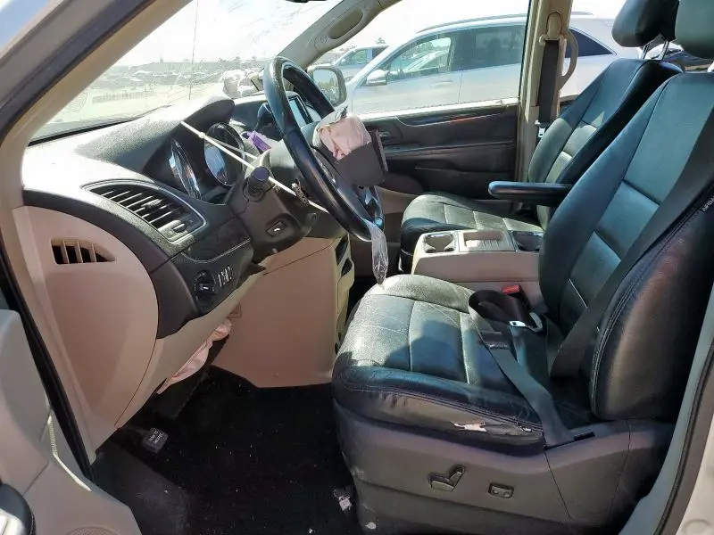 2012 CHRYSLER TOWN & COUNTRY TOURING  