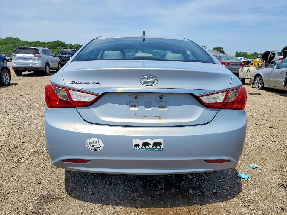 2011 HYUNDAI SONATA GLS  