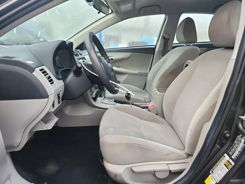 2011 TOYOTA COROLLA LE  