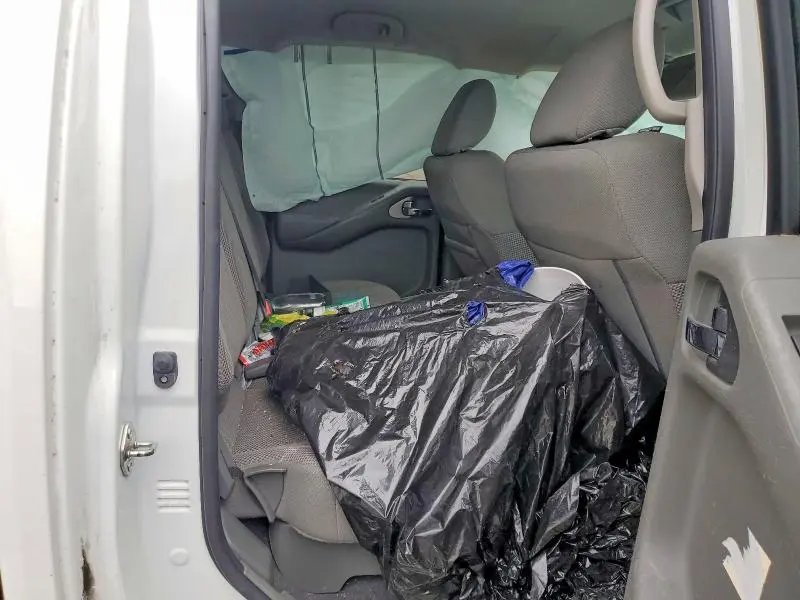 2020 NISSAN FRONTIER SV  