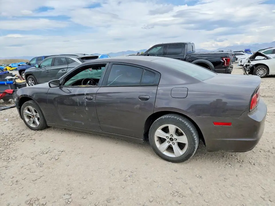 2014 DODGE CHARGER SE  