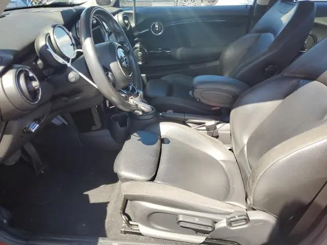 2018 MINI COOPER S  