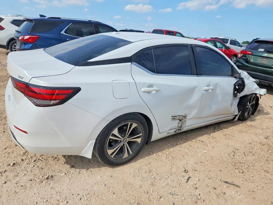 2022 NISSAN SENTRA SV  