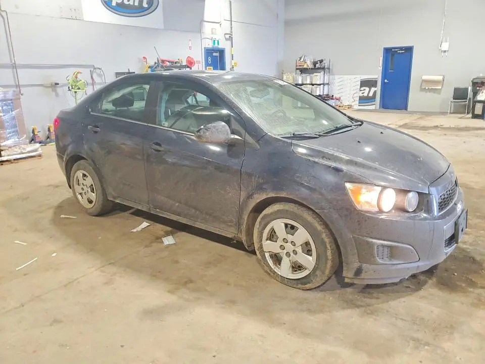 2015 CHEVROLET SONIC LT  