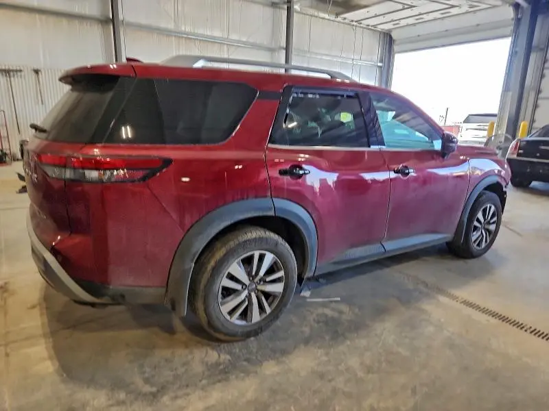 2022 NISSAN PATHFINDER SL  