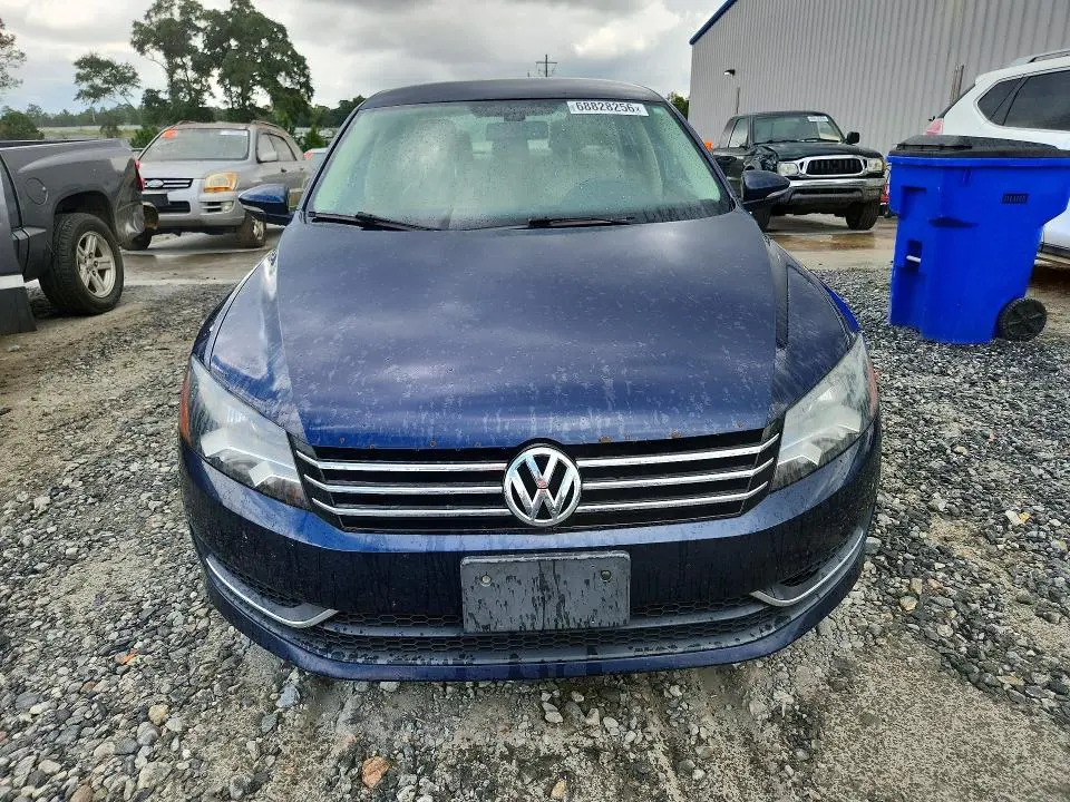 2012 VOLKSWAGEN PASSAT SE  