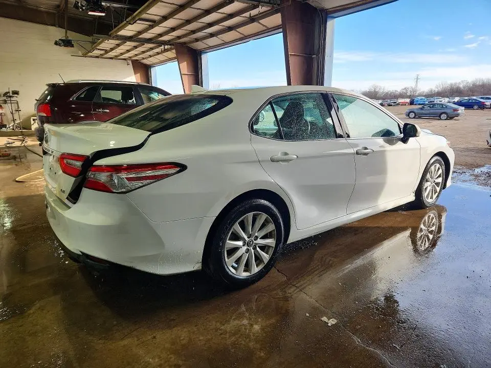 2020 TOYOTA CAMRY LE  