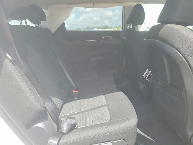 2025 KIA SORENTO LX  