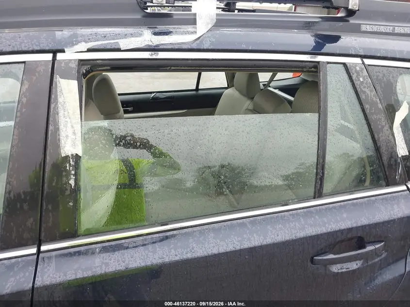 2012 SUBARU OUTBACK 2.5I