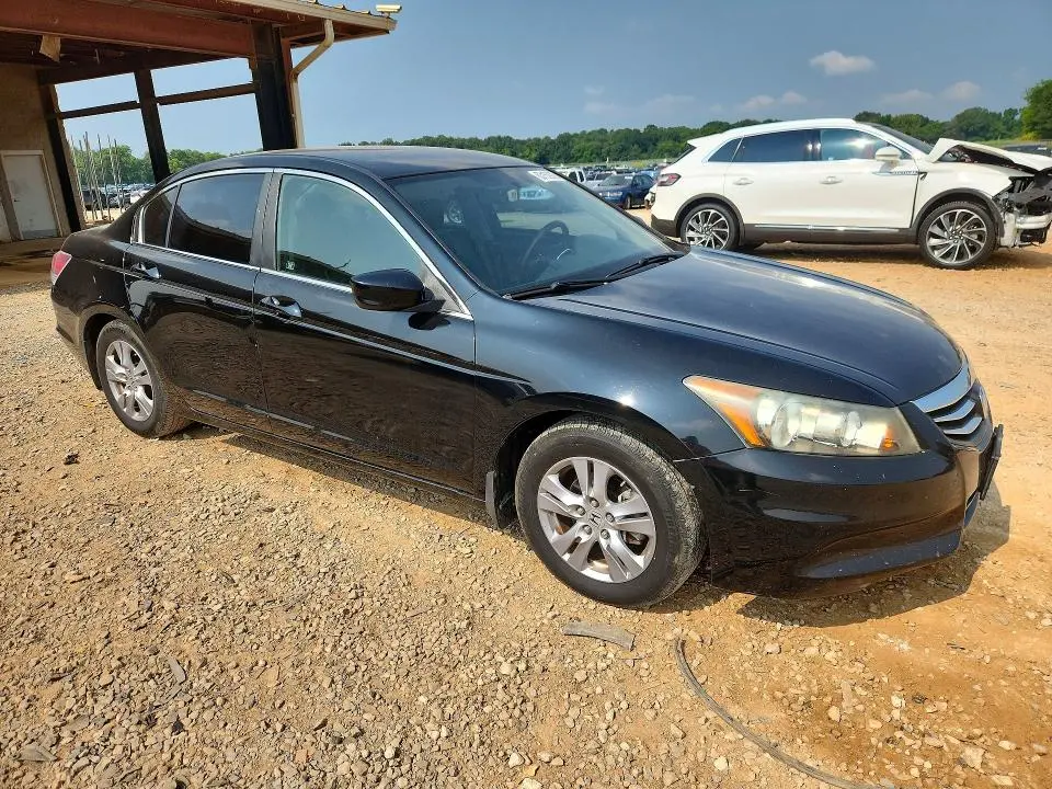2011 HONDA ACCORD SE  