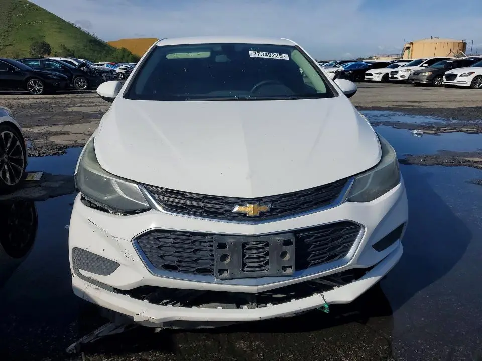 2017 CHEVROLET CRUZE LT  