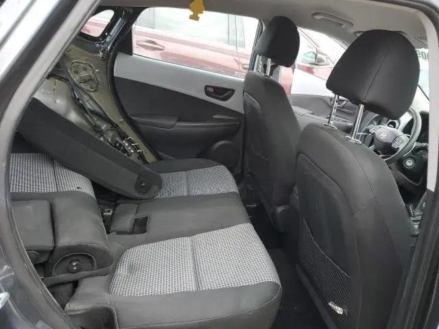 2021 HYUNDAI KONA SE  