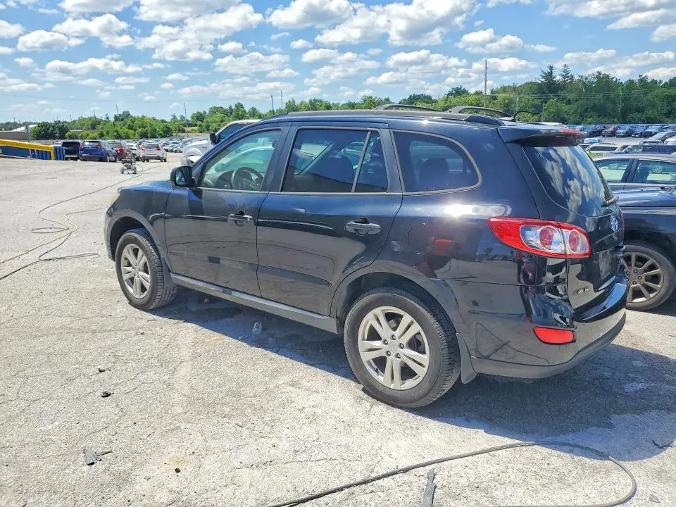 2011 HYUNDAI SANTA FE SE  