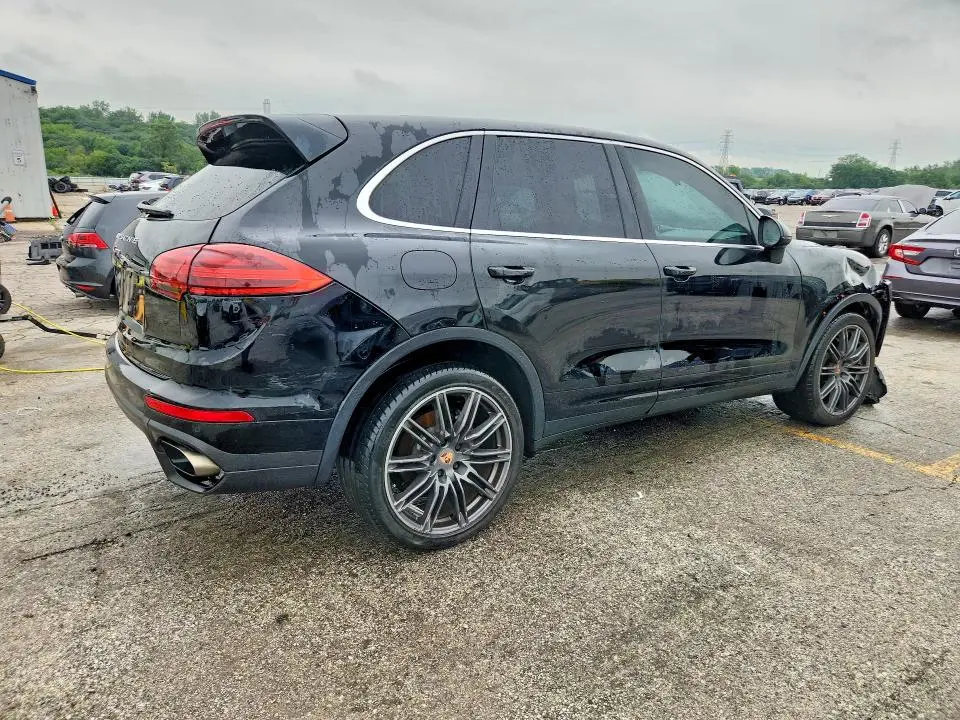 2016 PORSCHE CAYENNE   