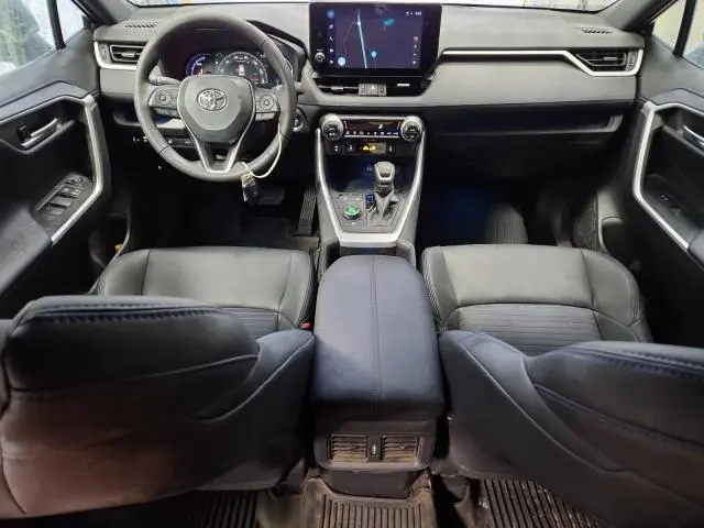 2025 TOYOTA RAV4 XSE