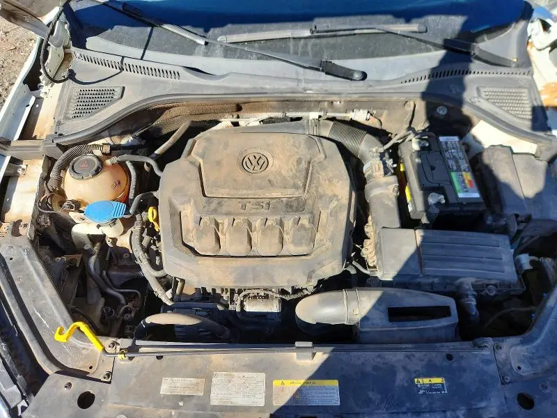2021 VOLKSWAGEN PASSAT SE  