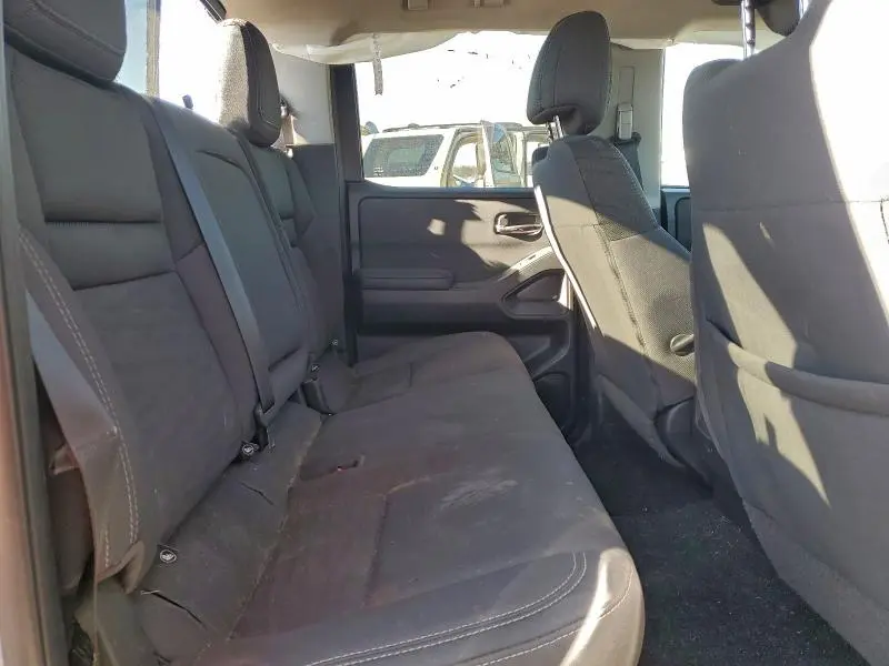 2024 NISSAN FRONTIER SV CREW CAB