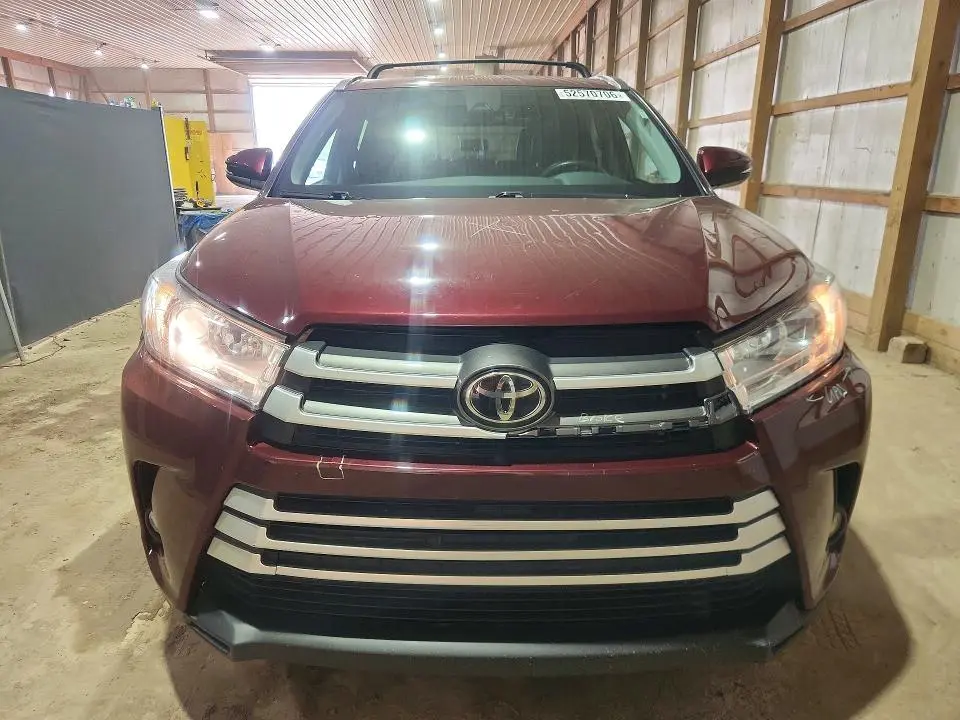 2019 TOYOTA HIGHLANDER XLE  