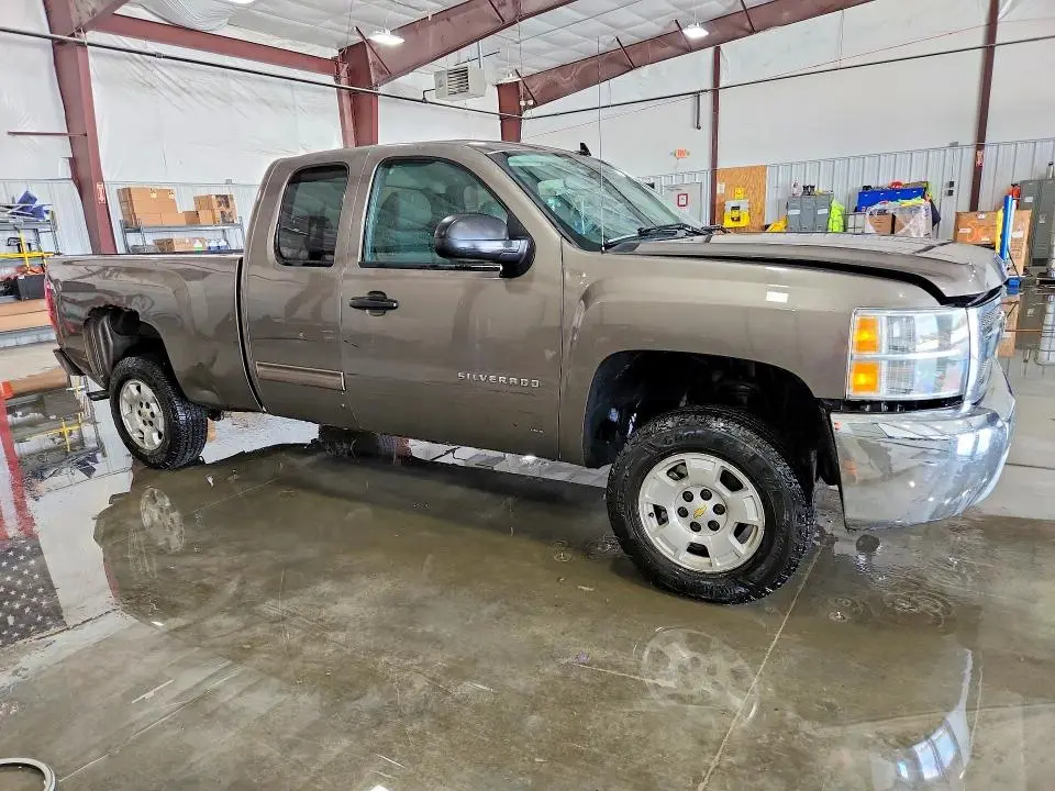 2013 CHEVROLET SILVERADO C1500 LT  