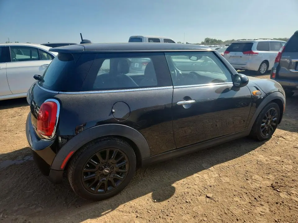2016 MINI COOPER   