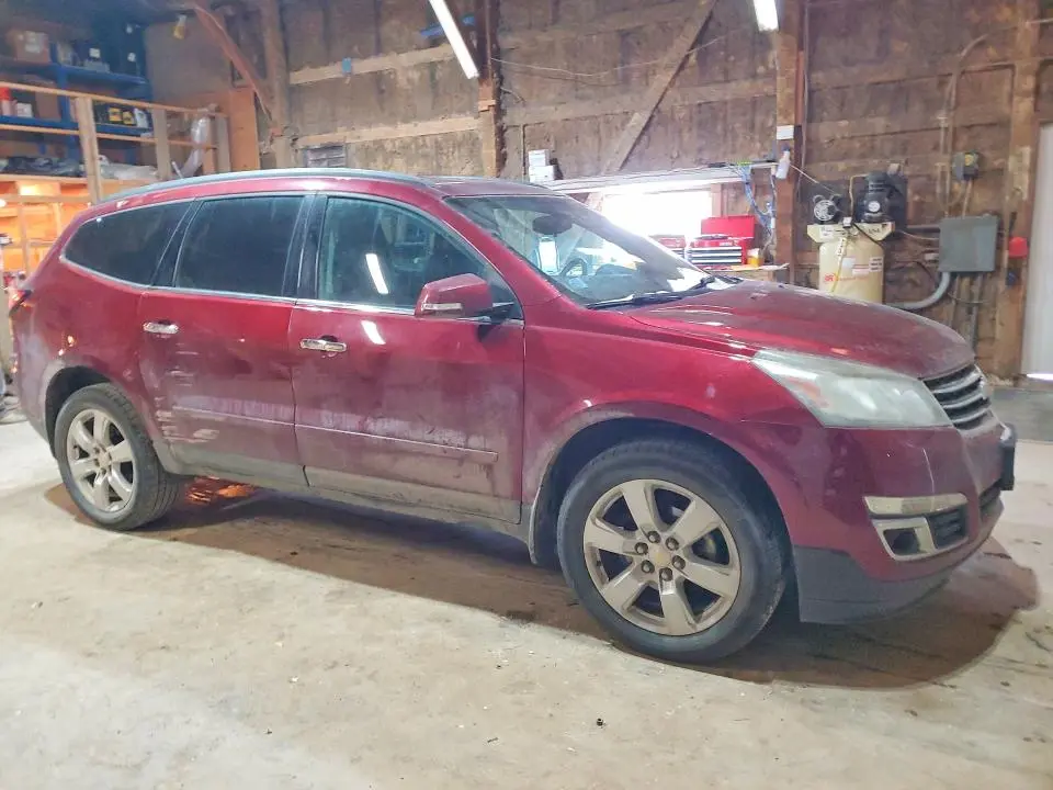 2017 CHEVROLET TRAVERSE LT  