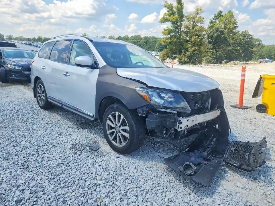 2015 NISSAN PATHFINDER SL  