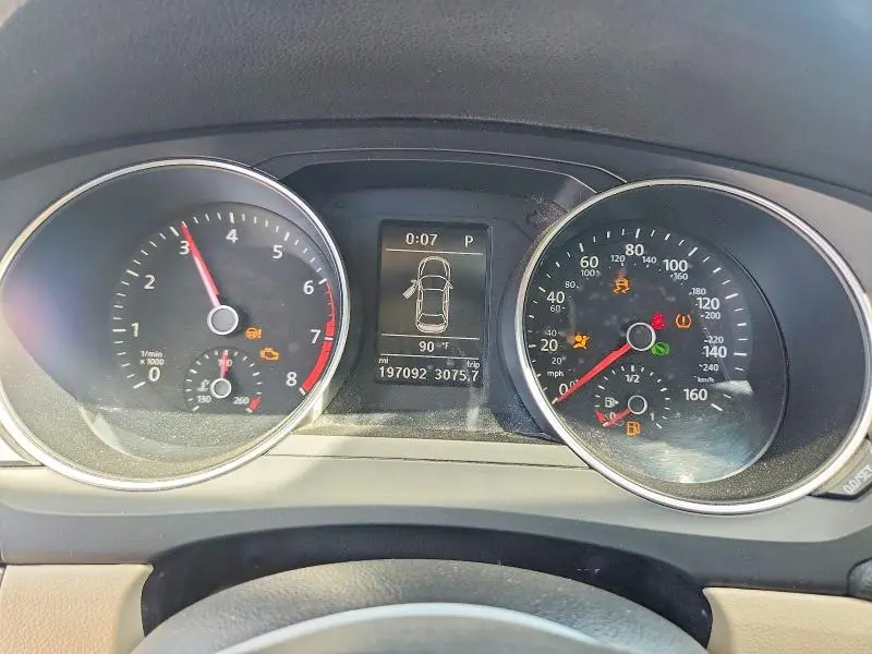 2018 VOLKSWAGEN JETTA SE  