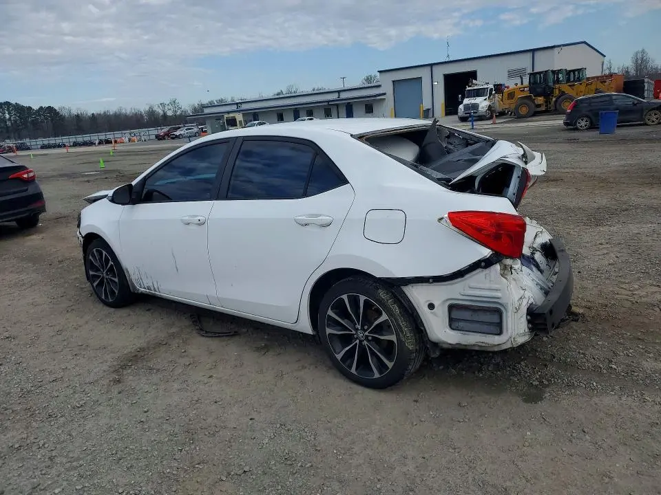 2017 TOYOTA COROLLA SE  