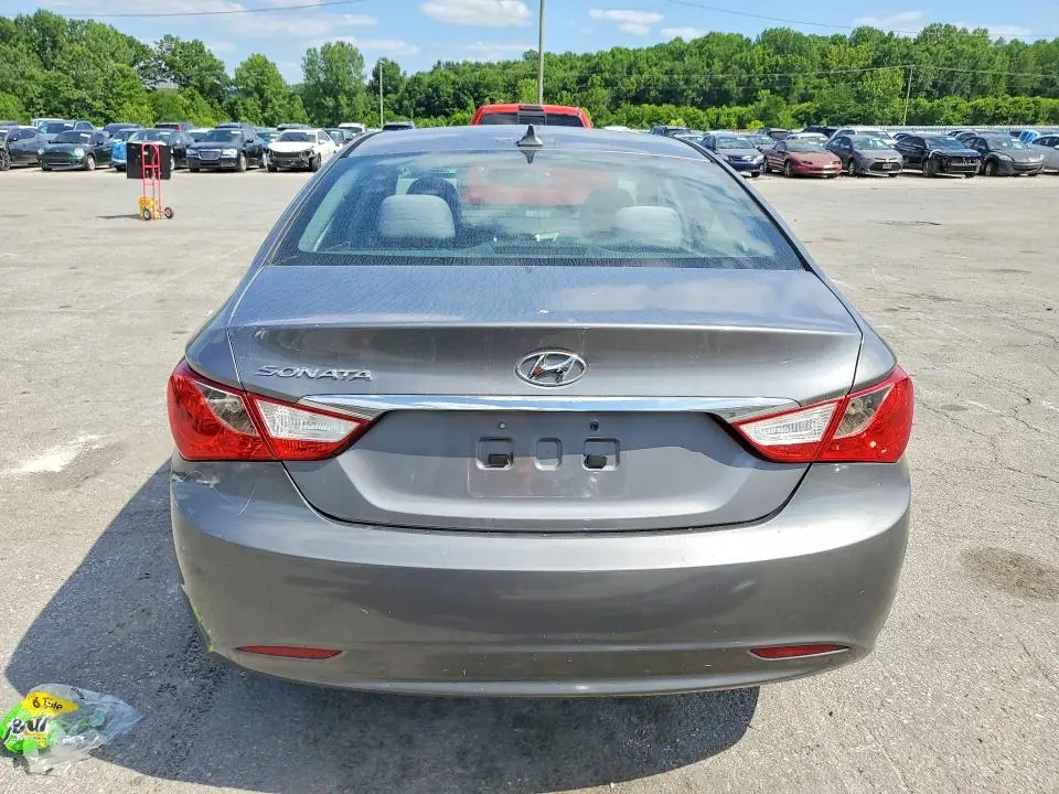 2012 HYUNDAI SONATA GLS  