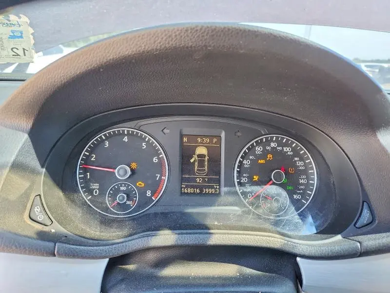 2013 VOLKSWAGEN PASSAT SE  