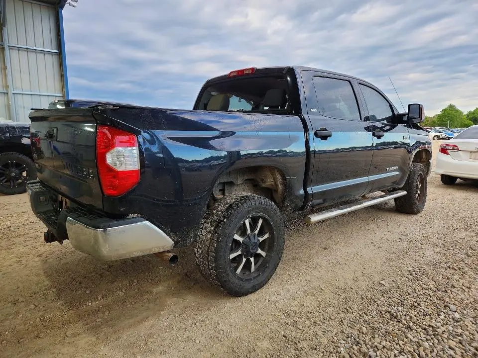 2016 TOYOTA TUNDRA SR5  