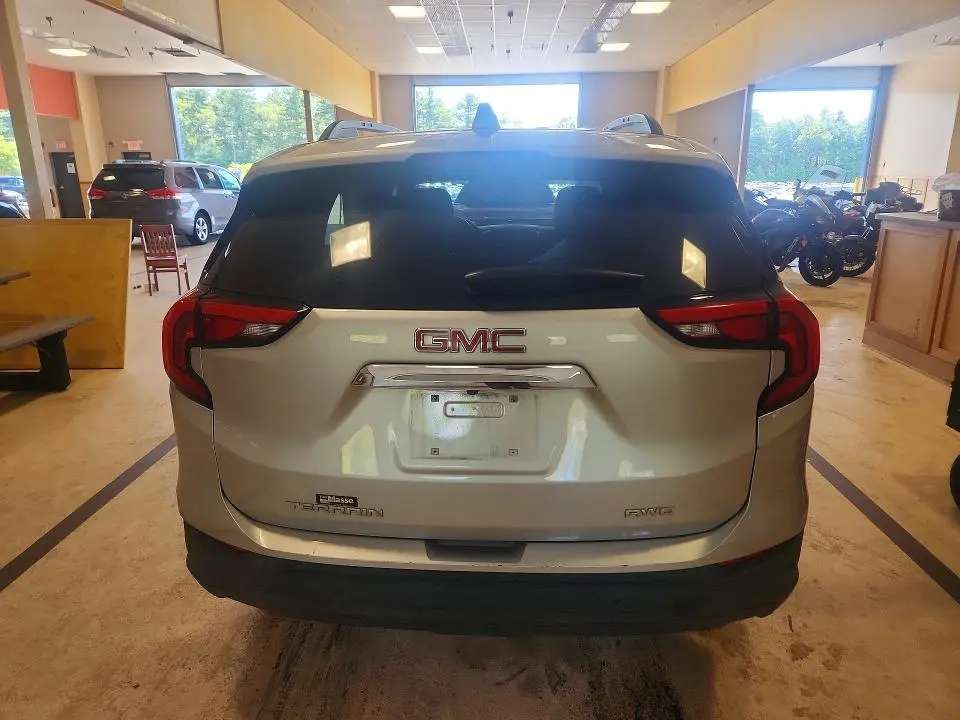 2019 GMC TERRAIN SLE  