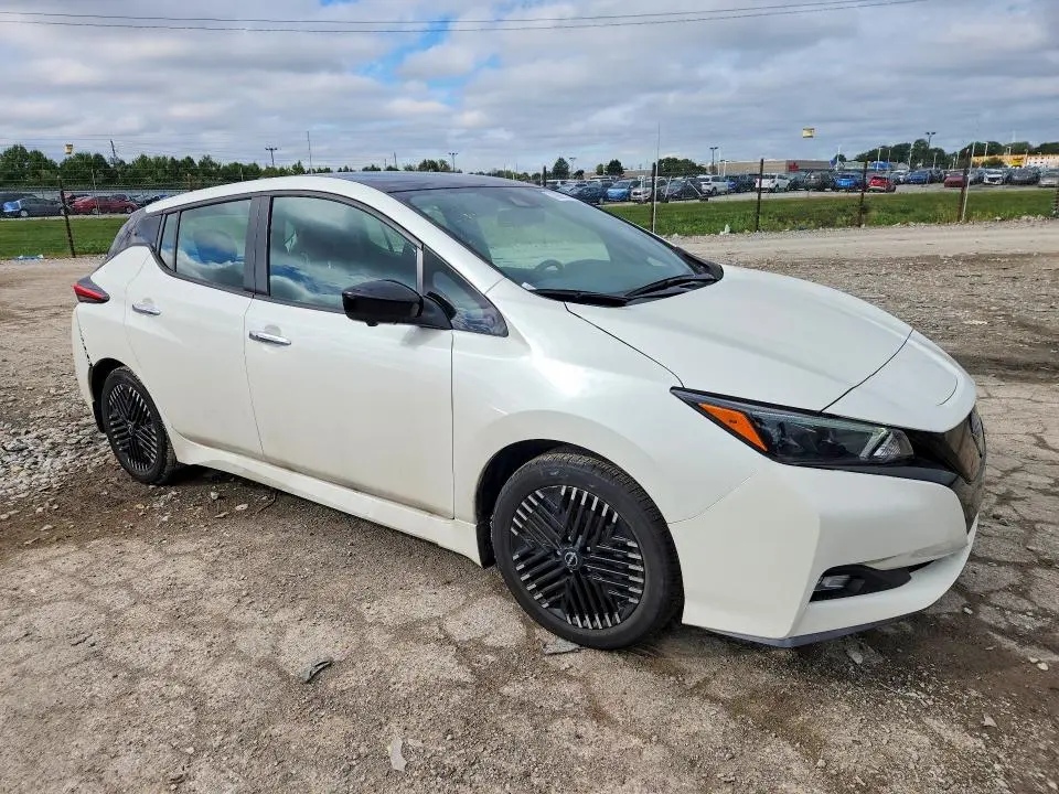 2023 NISSAN LEAF SV PLUS  
