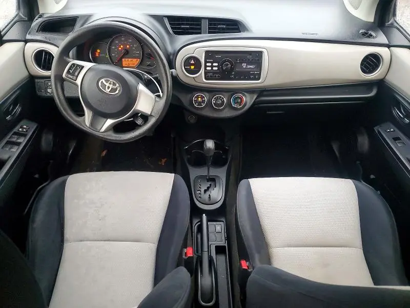 2012 TOYOTA YARIS 5-DOOR LE  