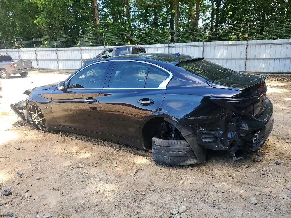 2016 INFINITI Q50 RED SPORT 400  