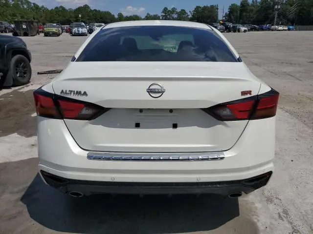 2023 NISSAN ALTIMA SR  