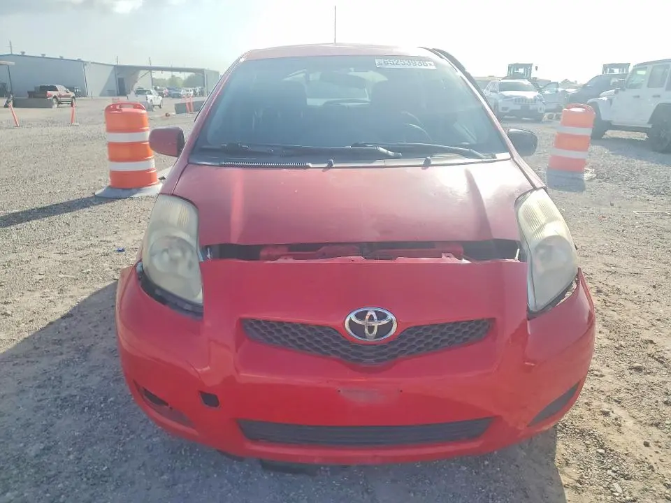 2011 TOYOTA YARIS BASE  