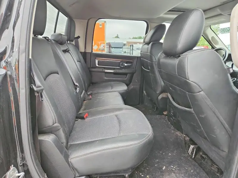 2015 RAM 3500 LARAMIE  
