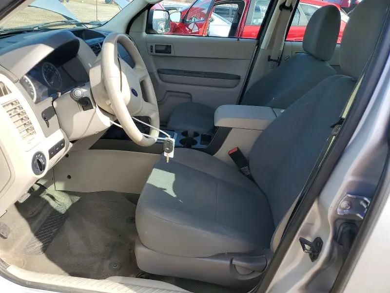 2011 FORD ESCAPE XLS  