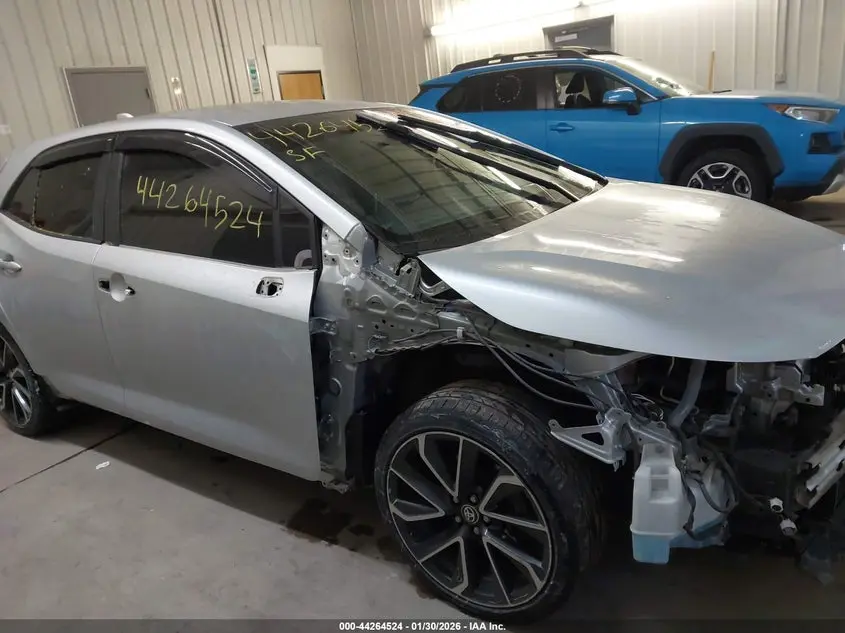 2019 TOYOTA COROLLA XSE