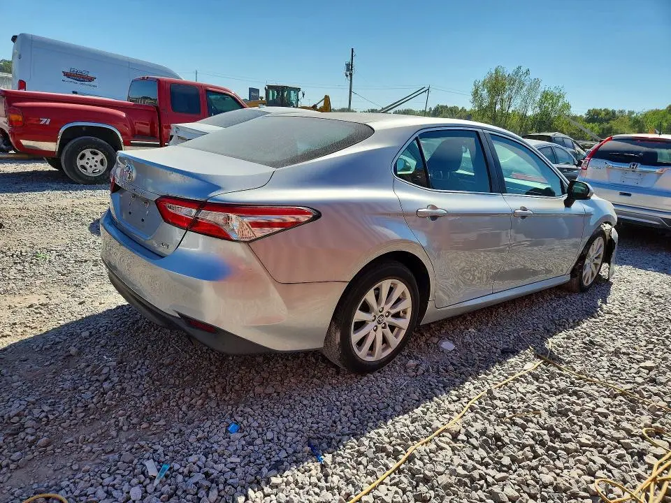 2018 TOYOTA CAMRY LE  