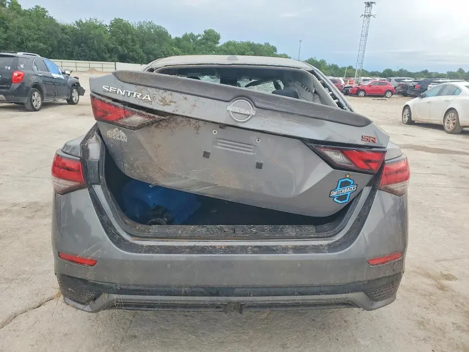 2024 NISSAN SENTRA SR  