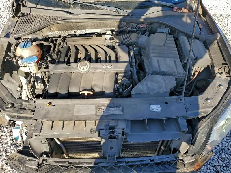 2012 VOLKSWAGEN PASSAT SEL  