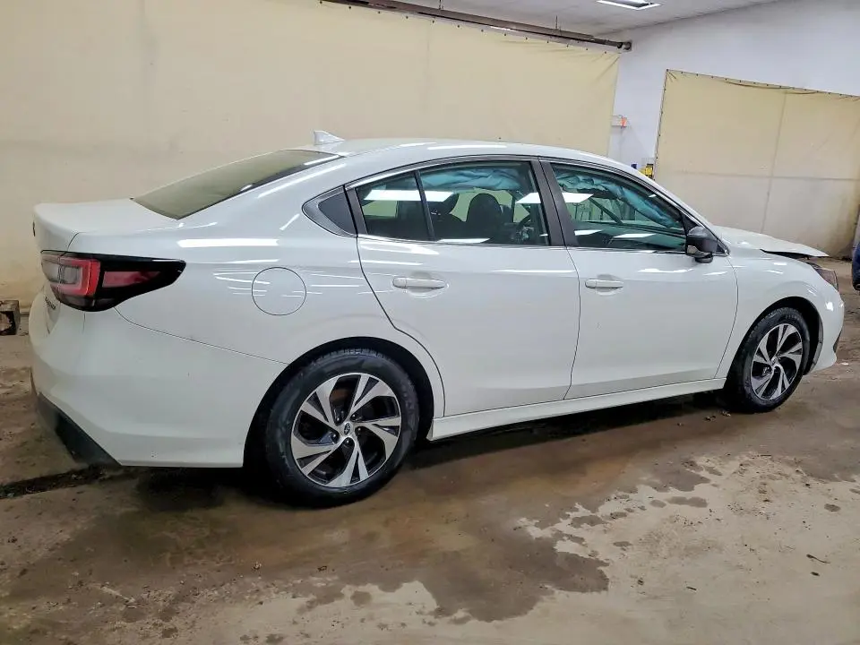 2022 SUBARU LEGACY   